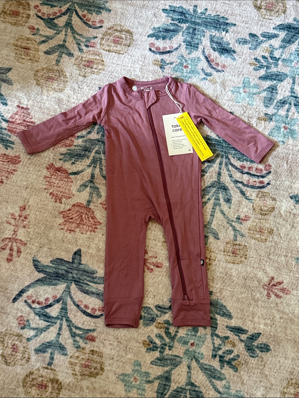 Kyte baby 6-12 NWT